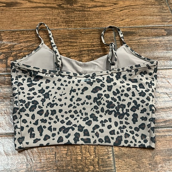 A&F YPB Your Personal Best Leopard SculptLux Wrap-Front Cami Slim Tank Top New - Picture 10 of 13